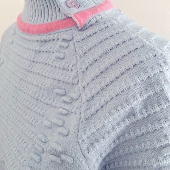 Cottagecore daisy turtle neck sweater - Picture 9 of 9